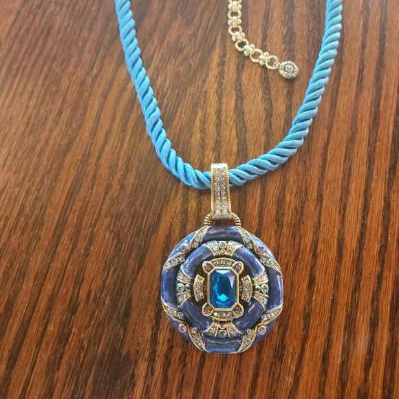 Blue velvet cord necklace - Picture 1 of 4